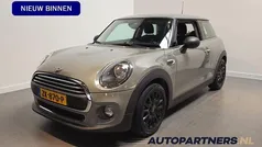 Gebruikt 2019 Mini ONE Hatchback | € 17.450 (Eerlijke prijs)