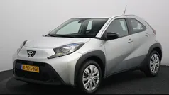Grijs Gebruikt 2023 Toyota Aygo Play Hatchback | € 17.645 (Goede deal)