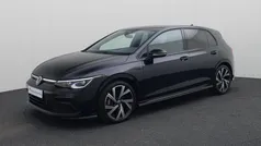 Zwart Gebruikt 2023 VW Golf VIII R-line Hatchback | € 33.940 (Eerlijke prijs)