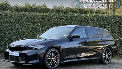 Zwart Occasion 2024 BMW 320 M Sport Stationwagen | € 44.895 (Eerlijke prijs)