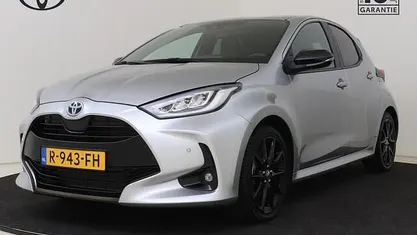 Occasion Toyota Yaris Executive 116 PK (85 kW) 2022 Grijs metallic Hatchback