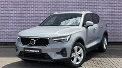Grijs Gebruikt 2023 Volvo XC40 Core SUV | € 38.694 (Eerlijke prijs)