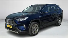 Blauw Gebruikt 2021 Toyota RAV4 Hybrid Style SUV | € 39.635 (Eerlijke prijs)