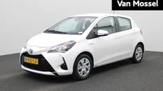 Gebruikt 2020 Toyota Yaris Hybrid Active Hatchback | € 17.900 (Eerlijke prijs)