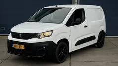 Bestelauto Gebruikt 2022 Peugeot Partner Premium MPV | € 10.250 (Super prijs)