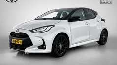 Wit Gebruikt 2023 Toyota Yaris Hybrid Executive Hatchback | € 25.945 (Eerlijke prijs)