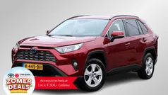 Gebruikt 2020 Toyota RAV4 Hybrid SUV | € 32.999 (Eerlijke prijs)