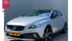Grijs Gebruikt 2014 Volvo V40 CC Momentum Stationwagen | € 12.899 (Eerlijke prijs)