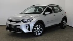 Gebruikt 2025 Kia Stonic SUV | € 24.950 (Eerlijke prijs)