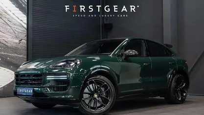 Groen Gebruikt 2024 Porsche Cayenne Turbo E-Hybrid Sport SUV | € 209.900 (Eerlijke prijs)
