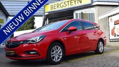 Rood Gebruikt 2017 Opel Astra Edition Stationwagen | € 10.450 (Eerlijke prijs)