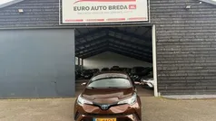 Bruin Gebruikt 2017 Toyota C-HR Executive SUV | € 16.250 (Eerlijke prijs)