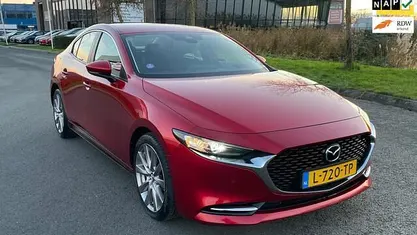 Occasion 2021 Mazda 3 Comfort Sedan | € 18.450 (Eerlijke prijs)