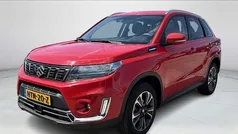 Gebruikt 2023 Suzuki Vitara Style SUV | € 24.950 (Eerlijke prijs)