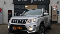 Grijs Gebruikt 2019 Suzuki Vitara MPV | € 19.895 (Eerlijke prijs)