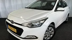 Wit Gebruikt 2015 Hyundai i20 Comfort Hatchback | € 6.445 (Eerlijke prijs)