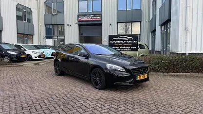 Gebruikt 2013 Volvo V40 Summum Hatchback | € 7.995 (Goede deal)