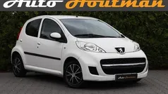 Wit Gebruikt 2011 Peugeot 107 Hatchback | € 2.450 (Eerlijke prijs)