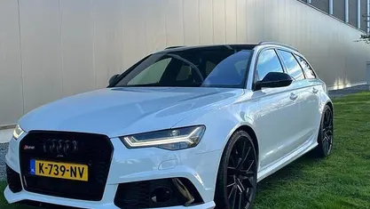 Wit (metallic) Occasion 2015 Audi RS6 Performance Stationwagen | € 44.950 (Eerlijke prijs)