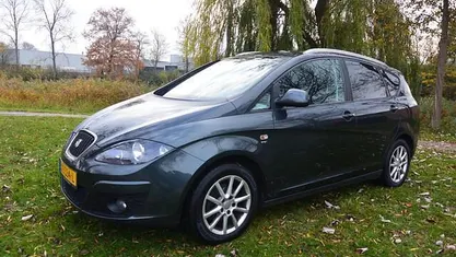 Occasion Seat Altea XL Reference 125 PK (91 kW) 2010 Grijs MPV