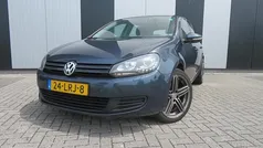 Blauw, metallic lak Gebruikt 2009 VW Golf VI Highline Hatchback | € 3.450 (Eerlijke prijs)