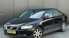 Zwart Gebruikt 2009 Volvo S40 Sedan | € 5.498 (Eerlijke prijs)