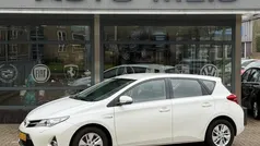Wit Gebruikt 2013 Toyota Auris Business Edition Hatchback | € 7.995 (Eerlijke prijs)