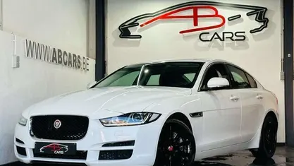 Occasion Jaguar XE 200 PK (147 kW) 2017 Wit Sedan