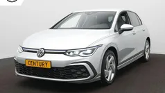 Zilver, metallic lak Gebruikt 2022 VW Golf VIII GTE Hatchback | € 29.900 (Eerlijke prijs)