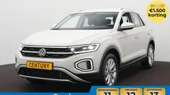 Grijs Gebruikt 2024 VW T-Roc Style SUV | € 33.995 (Eerlijke prijs)
