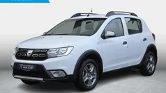 Gebruikt 2017 Dacia Sandero Lauréate Hatchback | € 11.799 (Eerlijke prijs)