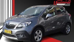 Grijs, metallic lak Gebruikt 2015 Opel Mokka Cosmo SUV | € 10.740 (Eerlijke prijs)