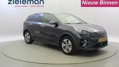 Blauw, andere lak Gebruikt 2020 Kia e-Niro 3 SUV | € 19.645 (Goede deal)