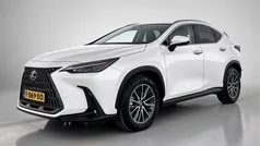 Wit parelmoer Gebruikt 2023 Lexus NX450h+ Luxury Line SUV | € 57.950 (Eerlijke prijs)