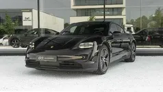 Zwart Gebruikt 2021 Porsche Taycan Sedan | € 55.900 (Eerlijke prijs)