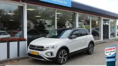 Gebruikt 2023 VW T-Roc Style SUV | € 33.980 (Eerlijke prijs)