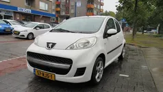 Wit Gebruikt 2011 Peugeot 107 Hatchback | € 2.950 (Eerlijke prijs)