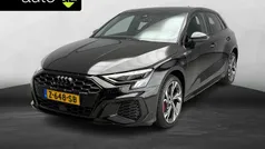 Zwart Gebruikt 2024 Audi A3 Sportback e-tron Competition Sedan | € 39.900 (Eerlijke prijs)