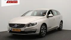 Bruin Gebruikt 2017 Volvo V60 Dynamic Stationwagen | € 14.900 (Goede deal)
