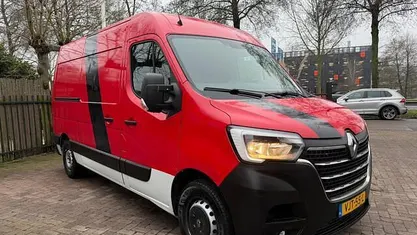 Wit Occasion 2020 Renault Master Van | € 13.890 (Eerlijke prijs)