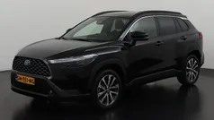 Zwart Gebruikt 2023 Toyota Corolla Cross Style SUV | € 33.695 (Eerlijke prijs)