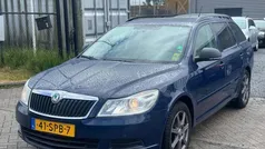 Blauw Gebruikt 2011 Skoda Octavia Comfort Stationwagen | € 2.399 (Goede deal)