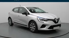 Grijs Gebruikt 2023 Renault Clio V Equilibre Hatchback | € 15.990 (Eerlijke prijs)