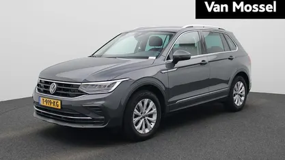 Grijs Gebruikt 2023 VW Tiguan Business SUV | € 33.900 (Super prijs)