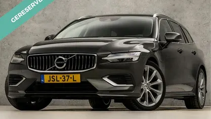 Grijs Occasion 2025 Volvo V60 Inscription Stationwagen | € 26.445 (Super prijs)