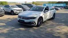 Wit Gebruikt 2020 VW Passat Business Stationwagen | € 21.550 (Goede deal)