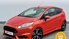 Oranje Gebruikt 2013 Ford Fiesta ST Hatchback | € 9.895 (Eerlijke prijs)
