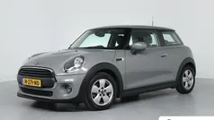 Grijs Gebruikt 2020 Mini ONE Business Hatchback | € 17.395 (Eerlijke prijs)