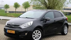 Zwart Gebruikt 2013 Kia Rio Plus Hatchback | € 6.750 (Eerlijke prijs)