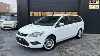 Wit Gebruikt 2009 Ford Focus Titanium Stationwagen | € 1.350 (Eerlijke prijs)